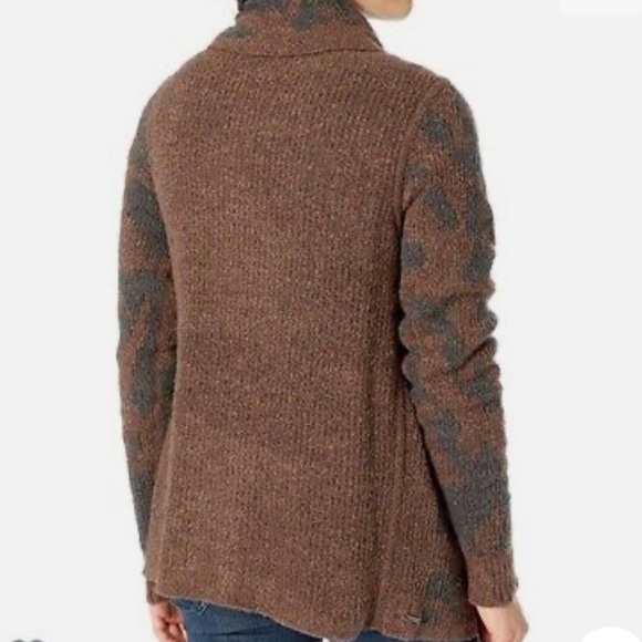 Prana Alberta Reversible Cardigan Sweater in "Weathered Wood" - Picture 4 of 6